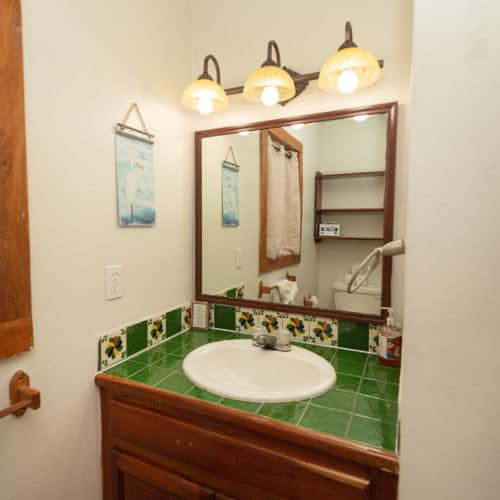 Barracuda House - Bathroom SInk