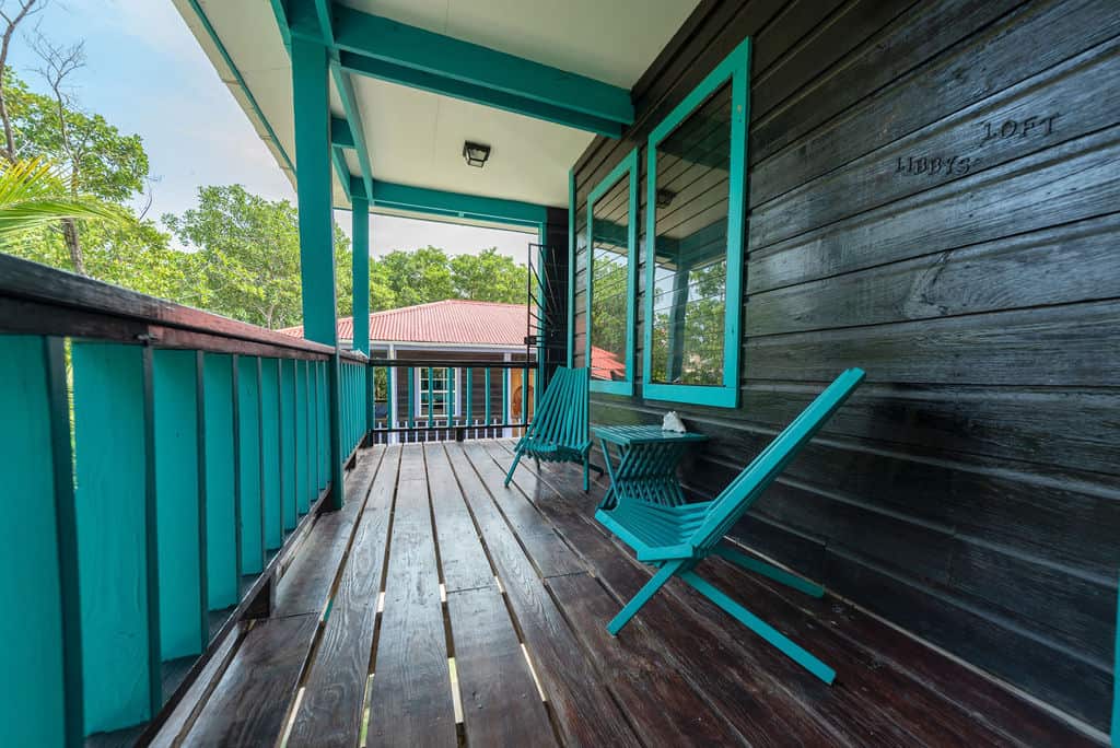 Barracuda House - Entrance Balcony